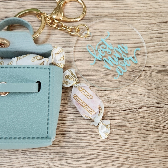 MIMI GIFT!!! Mini Purse Keychain with Laser Engraved Charm - " Best Mimi Ever" - Picture 5 of 12